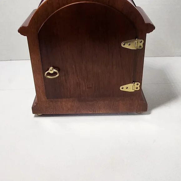 ​Hermle Mantel Clock Made in Germany Quartz 2115 Dual Chime Westminster Ave... - Picture 4 of 16